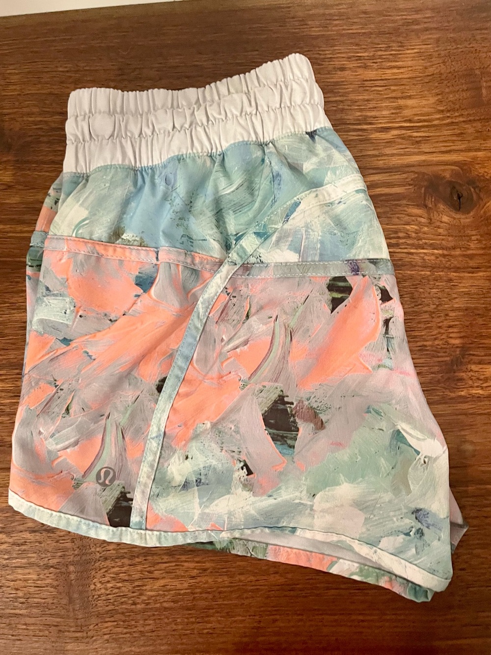 lululemon athletica Shorts Blushed Illusion Multi White Size 8